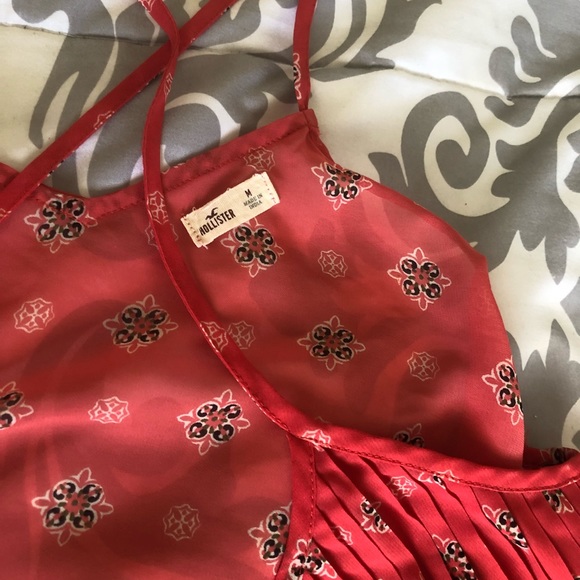 Red blouse - Picture 2 of 3